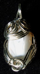 ���[���X�g�[���E���C���[�y���_���g