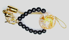 �w�}�^�C�g�~�ܖ{�܃h���S�������̃X�g���b�v