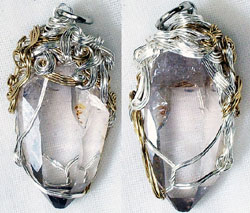 �����Y�C�V�X�E�^�r�[�E�����N���A�X���[�L�[���C���[�y���_���g